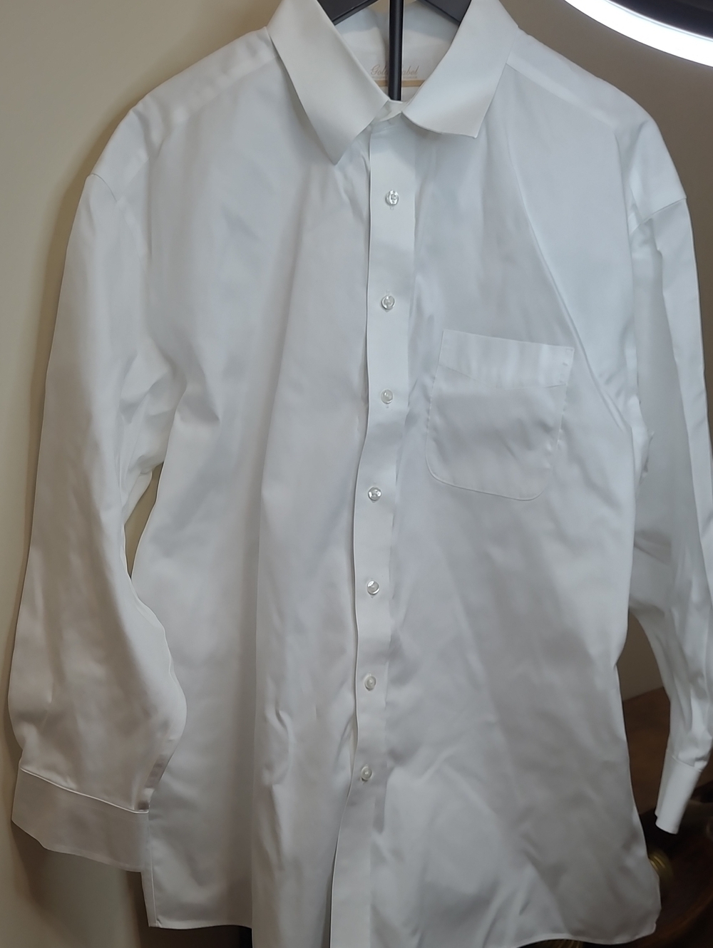 Roundtree & Yorke White Dress Shirt - Neck size 17 Sleeve length 33